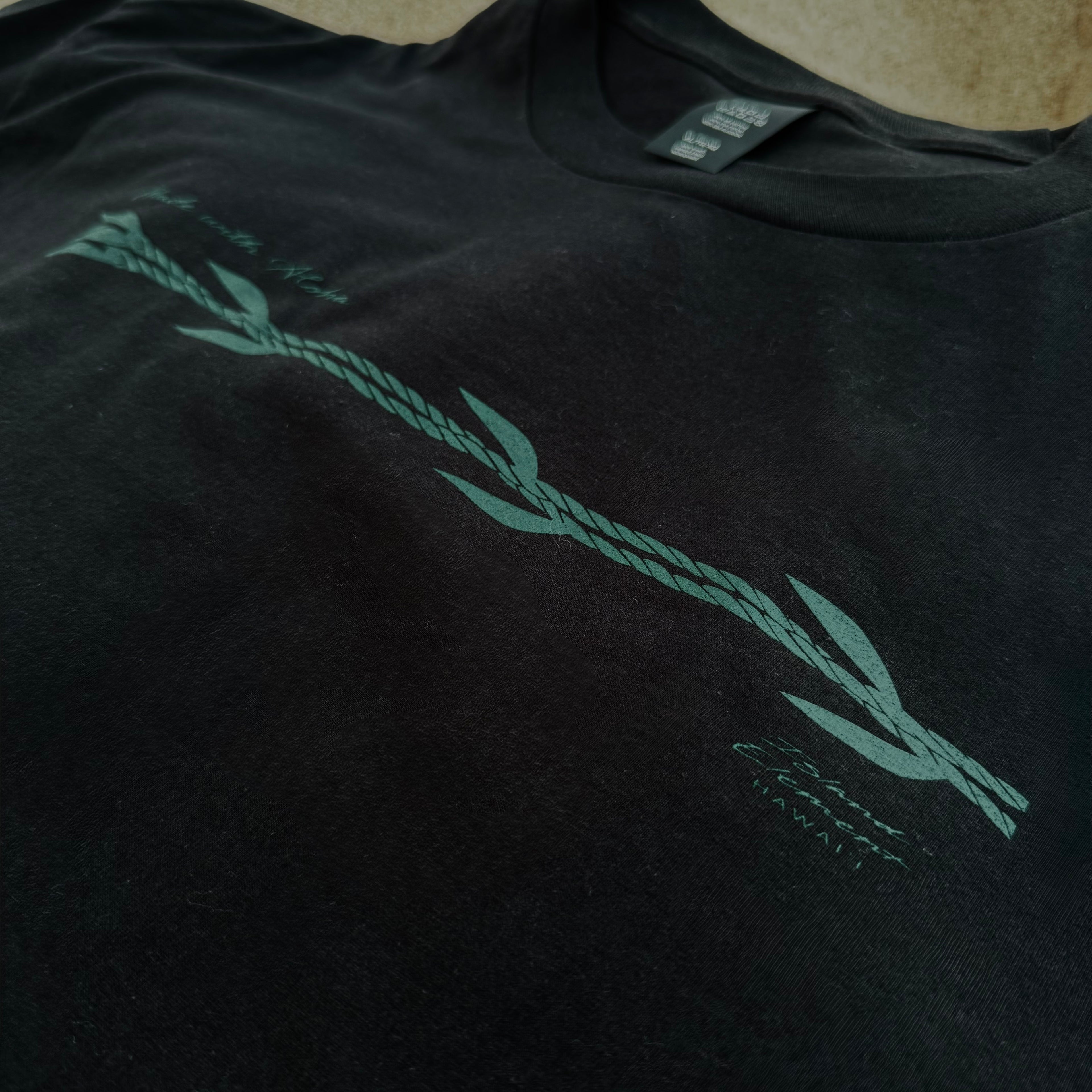 Made with Aloha Ti Leaf Lei | Heavyweight Tee