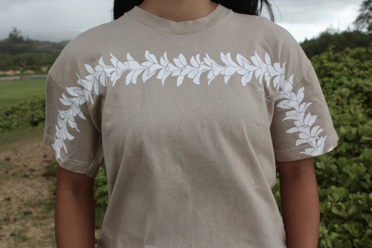 Wrapped in Plumeria | Heavyweight Tee