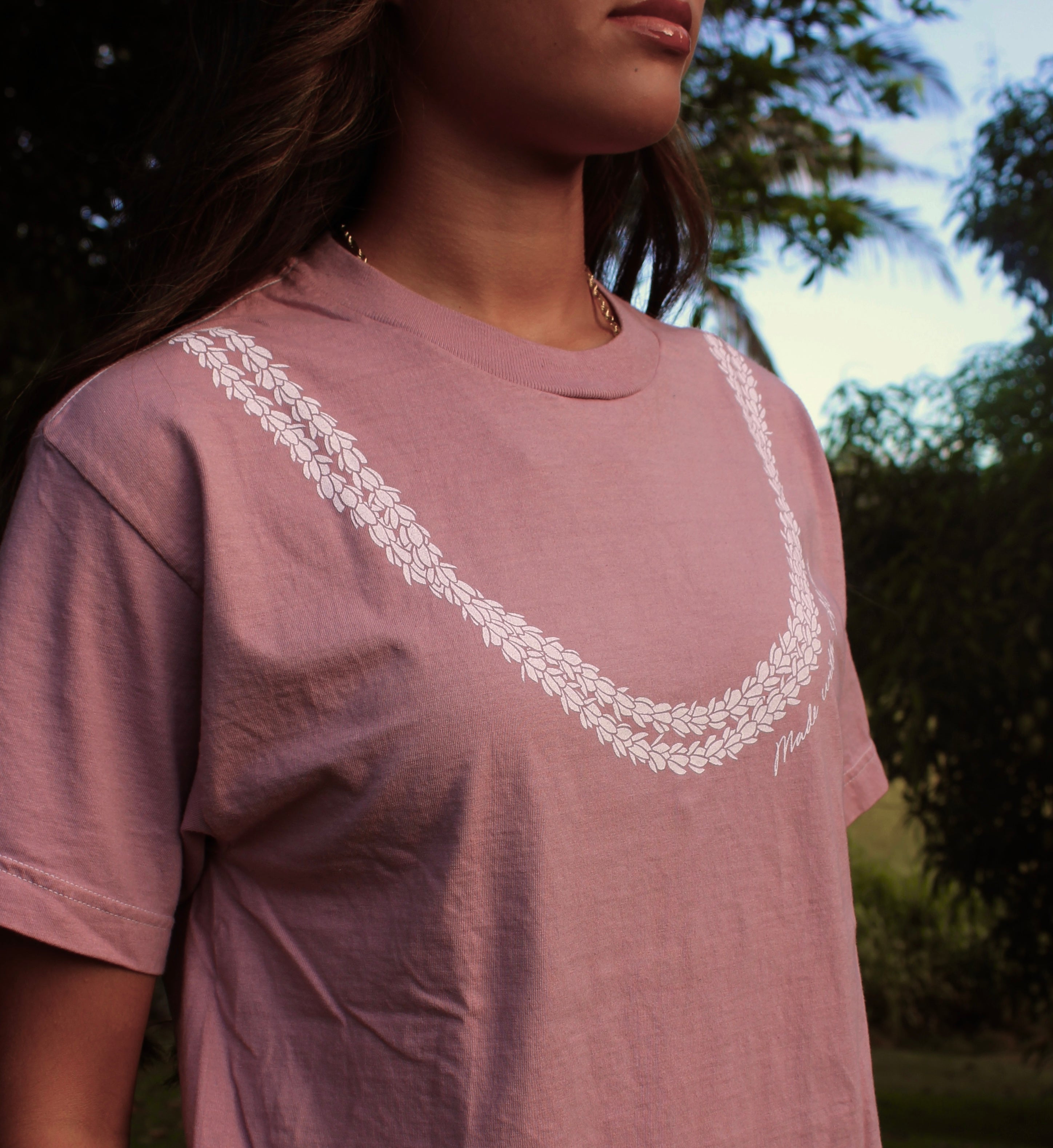 Made with Aloha Pikake Lei | Heavyweight Tee